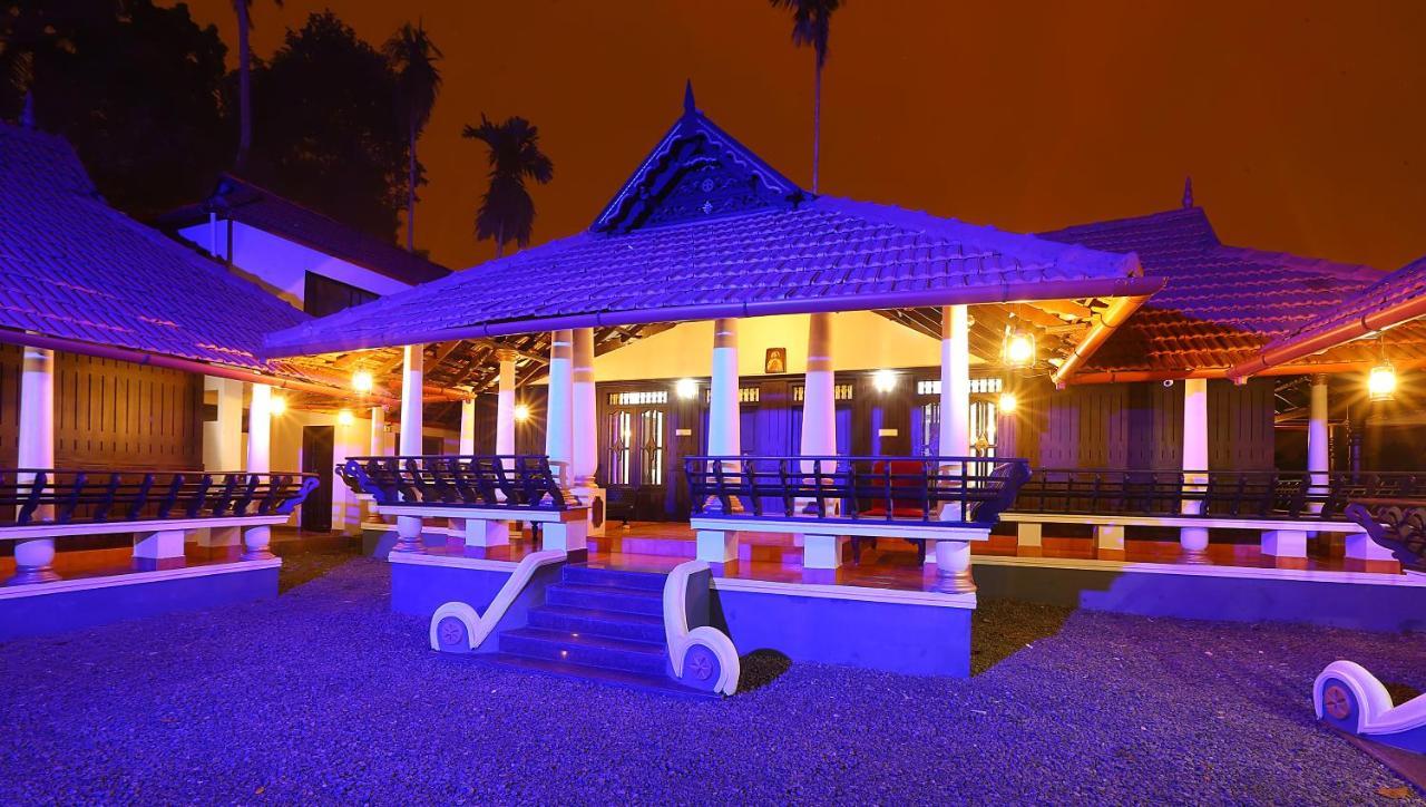 Palmy Lake Resort Alappuzha 외부 사진